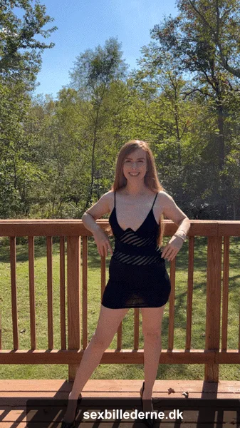 40 yo mom, smash or pass?