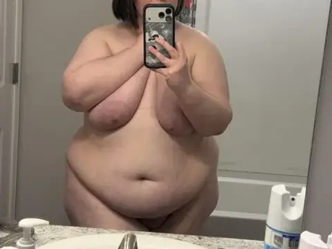 I’m not fat!! I’m festively plump 🥰